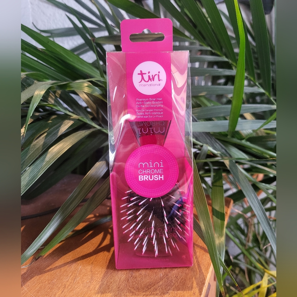 TIRI PRO Mini Chrome Boar Bristle Hair Brush Pink NWT - Picture 5 of 8